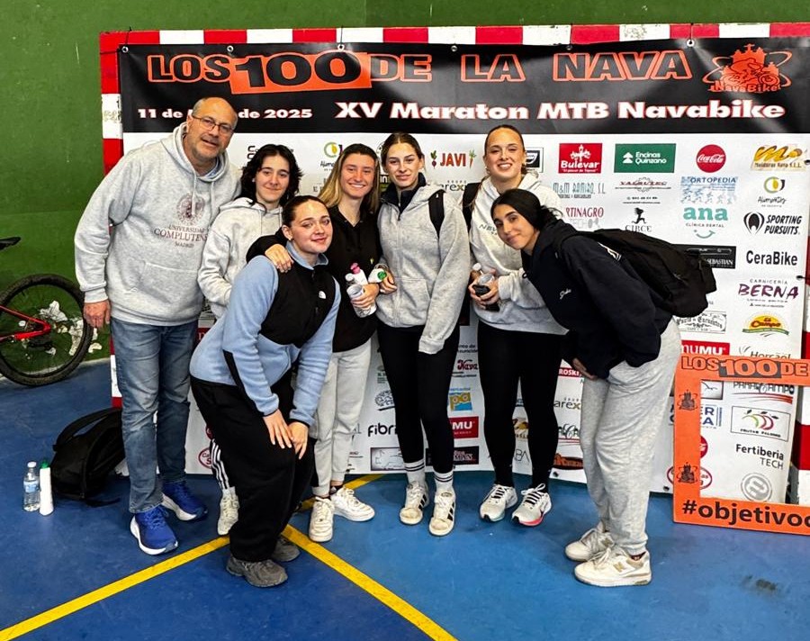 Apoyo sanitario a los participantes en la Navabike 2025